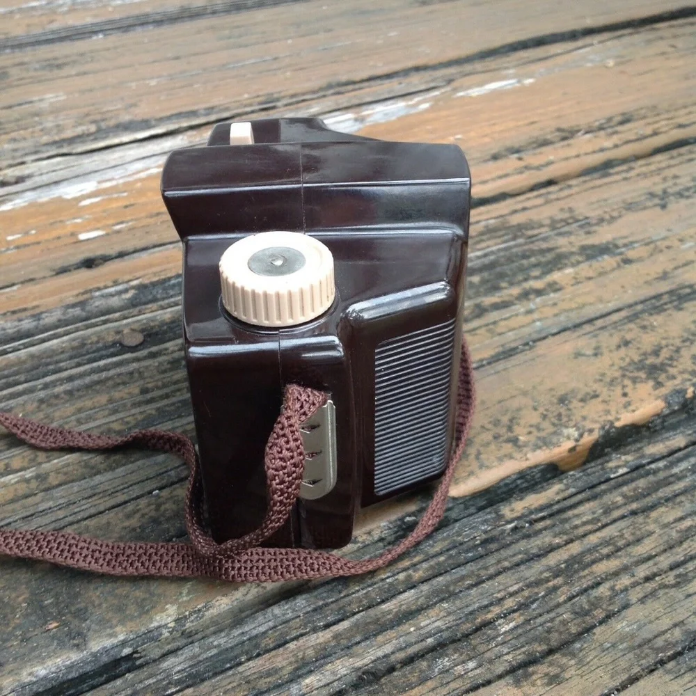 Sawyers Nomad 127 Camera Brown Silver Bakelite Photography Vintage 50s 60s